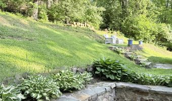 2807 Edgewood Dr, Altoona, PA 16602