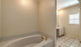 560 Dixton Dr, Brandon, MS 39047