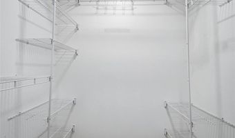 477 Ironwood Dr, Ballwin, MO 63011