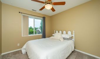 2013 NW School St, Ankeny, IA 50023