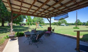 1584 Hawkins Ln, Bells, TN 38006