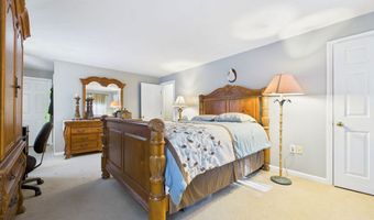 23 Elmwood Dr, Berkley, MA 02779