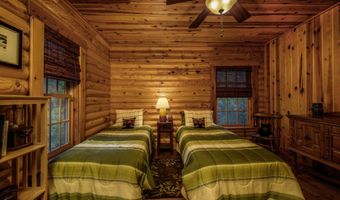 740 Log Cabin Rd, Arapahoe, NC 28510
