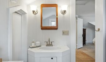 309 Foreside Rd, Falmouth, ME 04105