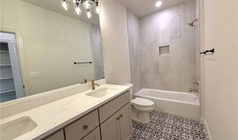 8900 W Comet Dr, Bentonville, AR 72713