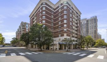 880 N POLLARD St N 923, Arlington, VA 22203