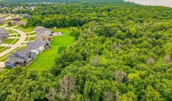 1836 Falcon Dr, Polk City, IA 50226