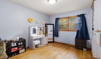 912 W Pleasant St, Aurora, MO 65605