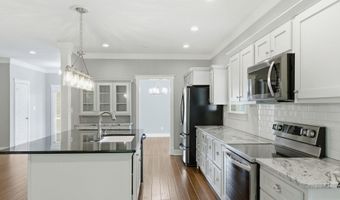 175 Glenview Dr, Albertville, AL 35950