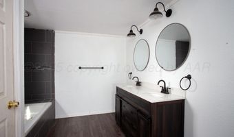 224 E WILLOW CREEK Dr, Amarillo, TX 79108