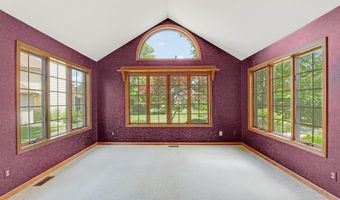 1102 Cabriolet Blvd, Auburn, IN 46706