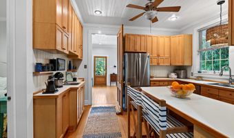 241 Washington St, Bay St. Louis, MS 39520