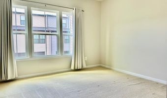 22370 LUCAS Ter, Ashburn, VA 20148