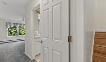 51 Dockside Ln, Belfast, ME 04915