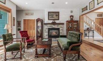 512 River Dr, Clark Fork, ID 83811