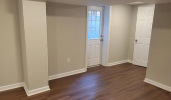 2250 N QUANTICO St, Arlington, VA 22205