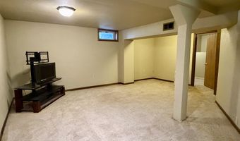 516 SE 10th Ave, Aberdeen, SD 57401