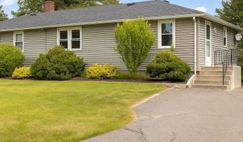 42 Neillian St 42, Bedford, MA 01730