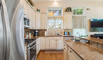 11 Jumping Brook Ln, Barnegat, NJ 08005