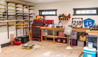 1911 6th Ave NW, Austin, MN 55912