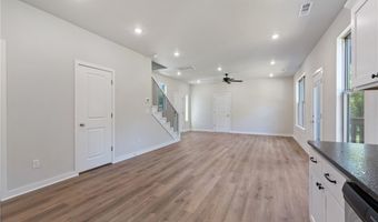 5 Hebrides Ln, Bella Vista, AR 72715