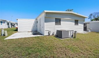 107 HOLIDAY Ln, Auburndale, FL 33823