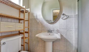224 Walling Pl, North Middletown, NJ 07748
