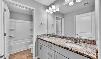 845 Deepwood Ct, Boiling Springs, SC 29316