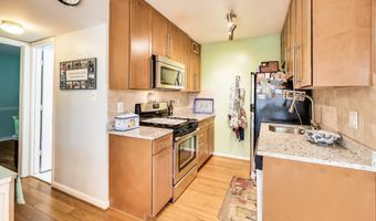 4909 AMERICANA Dr T6, Annandale, VA 22003