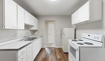 1203 Superior Dr, Auburn, IN 46706