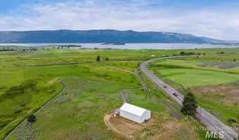 11 Stonebraker Ln, Cascade, ID 83611