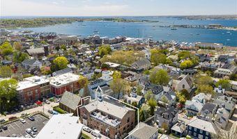 27 High St 2, Newport, RI 02840