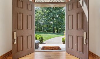 1653 Chapel Ridge Ln, Adams Twp., PA 16046