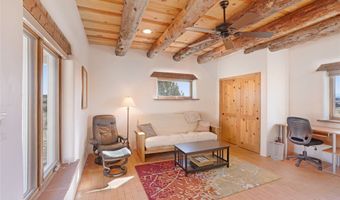 21 Canjilon St, Abiquiu, NM 87510