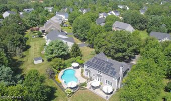 55 Heritage Dr, Allentown, NJ 08501