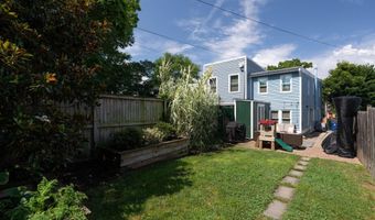 313 N PAYNE St, Alexandria, VA 22314