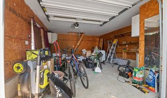 45 County Line Rd, Amityville, NY 11701