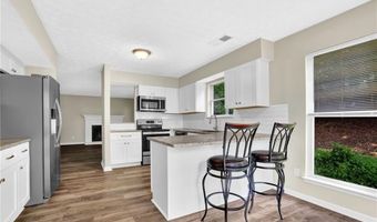 10480 Summer Creek Dr, Alpharetta, GA 30022