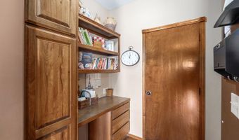 5216 N Colonial, Bel Aire, KS 67226