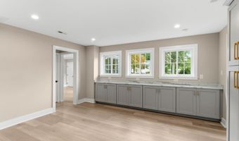 205 E MERCHANT St, Audubon, NJ 08106