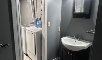 1207 8th St, Aurora, NE 68818