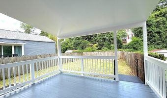 5700 FENWICK Dr, Alexandria, VA 22303