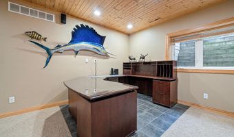 4201 Rue De Frenchman NE, Alexandria, MN 56308