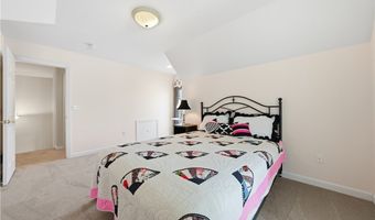 819 Strasburg Dr, Adams Twp., PA 16046