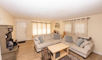 107 6th St, Barnegat, NJ 08005