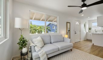47-726 Kamehameha Hwy D, Kaneohe, HI 96744