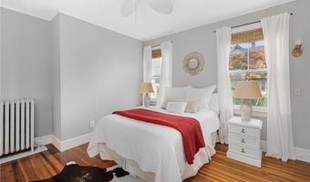 30 Bull St, Newport, RI 02840
