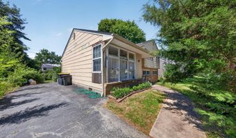 178 W SHELLEY Dr, Claymont, DE 19703