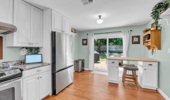 186 Van Brackle Rd, Aberdeen, NJ 07747