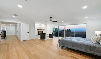 4367 Summit Dr, La Mesa, CA 91941